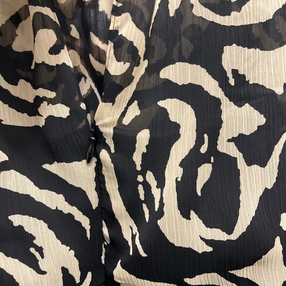 Connected Apparel dress. - Picture 2 of 7